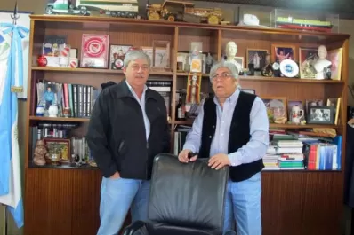 Buzzi analiza una candidatura con Moyano