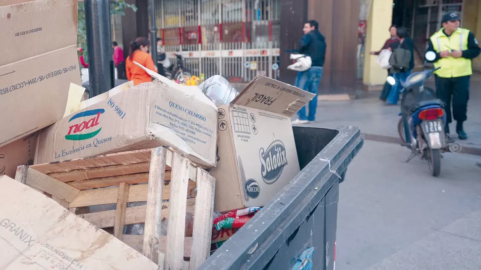 En el Día del Medio Ambiente, que se celebra mañana, poné tu mano en el corazón: ¿cuántas veces guardás los papeles en el bolsillo esperando encontrar un cesto? 