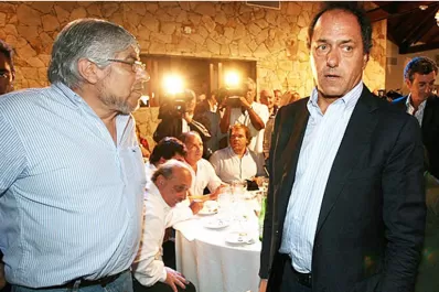 Moyano denuncia que el Gobierno quiere destituir a Scioli