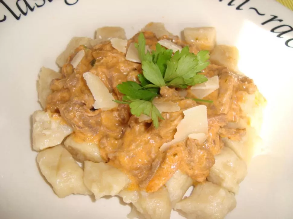  UNA BUENA OPCIÓN. Los ñoquis son una manera fácil y rica para empezar a incorporar la mandioca en tus preparaciones; sólo te tenés que animar.  