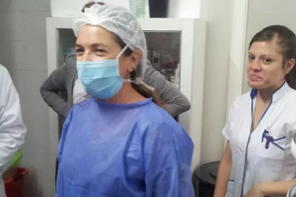 Sandra Mihanovich cantó con los pacientes del Padilla