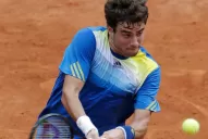Pella y Delbonis, eliminados de Queen's