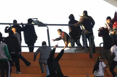 Asesinaron a un hincha de Lanús y suspendieron el partido con Estudiantes