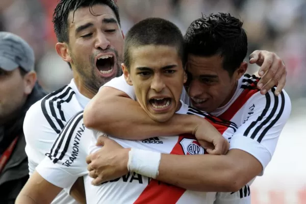 River goza; el rojo sufre