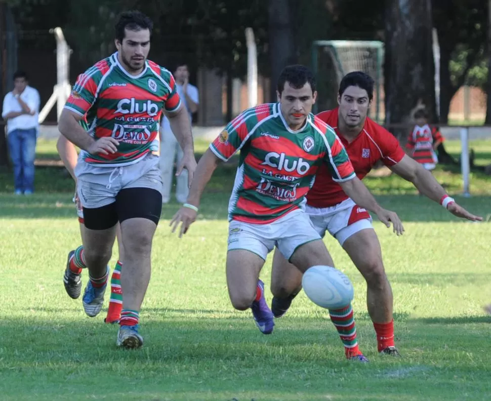 ESTUVIERON A LA ALTURA. Como era de esperarse, Huirapuca y Los Tarcos jugaron un partidazo. Disputado, emocionante, de resultado cambiante y final inesperado. 