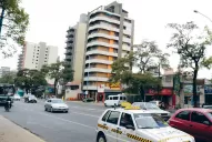 La avenida Mate de Luna escala el cielo y quiere compararse con las de Buenos Aires