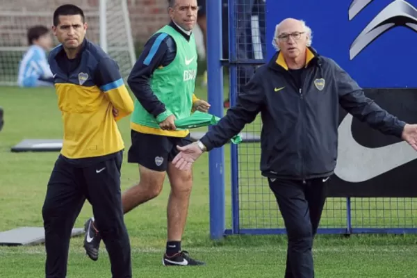 Riquelme prepara su regreso para el duelo del domingo ante Arsenal