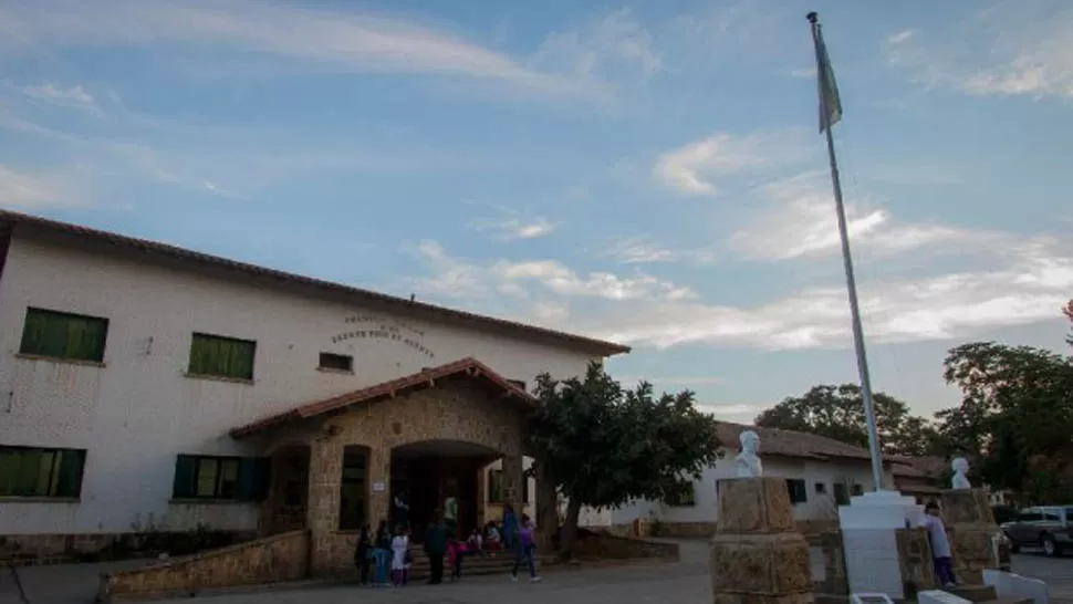 TRAGEDIA. El Hogar Escuela fue el lugar donde murió Ezequiel Cardozo. FOTO TOMADA DE ELTRIBUNO.INFO