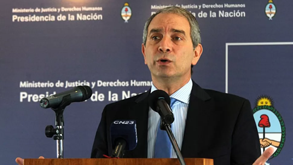 RESTRINGIDO. El ministro de Justicia opinó que el registro debería ser extremadamente seguro, con acceso sólo para jueces y fiscales en el marco de investigaciones criminales. FOTO TOMADA DE INFOBAE.COM