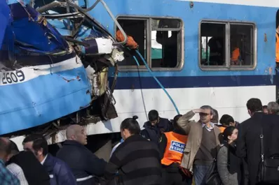 Detuvieron a los conductores de ambos trenes y a sus acompañantes