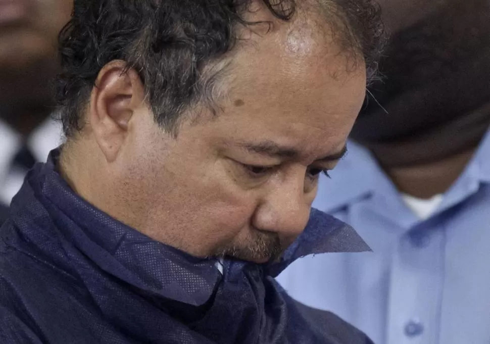 SIN PALABRAS. Ariel Castro fue llevado ante una corte de Cleveland. REUTERS