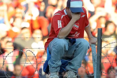 Lágrimas y dolor por el histórico descenso de Independiente