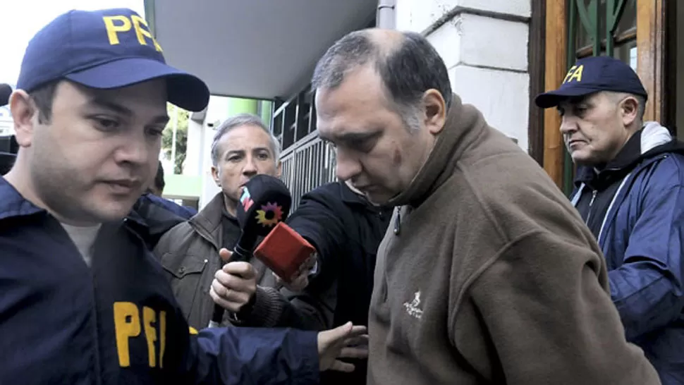 PRINCIPAL SOSPECHOSO. El portero se encuentra detenido y declarará el lunes. DYN.