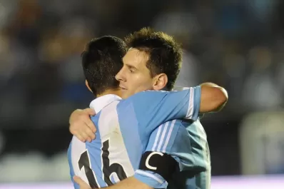 En goles, Messi superó a Diego