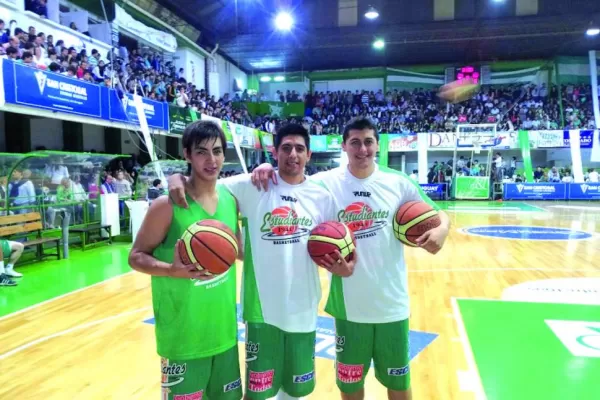 Tucumán sale a jugar  con los tres mosqueteros