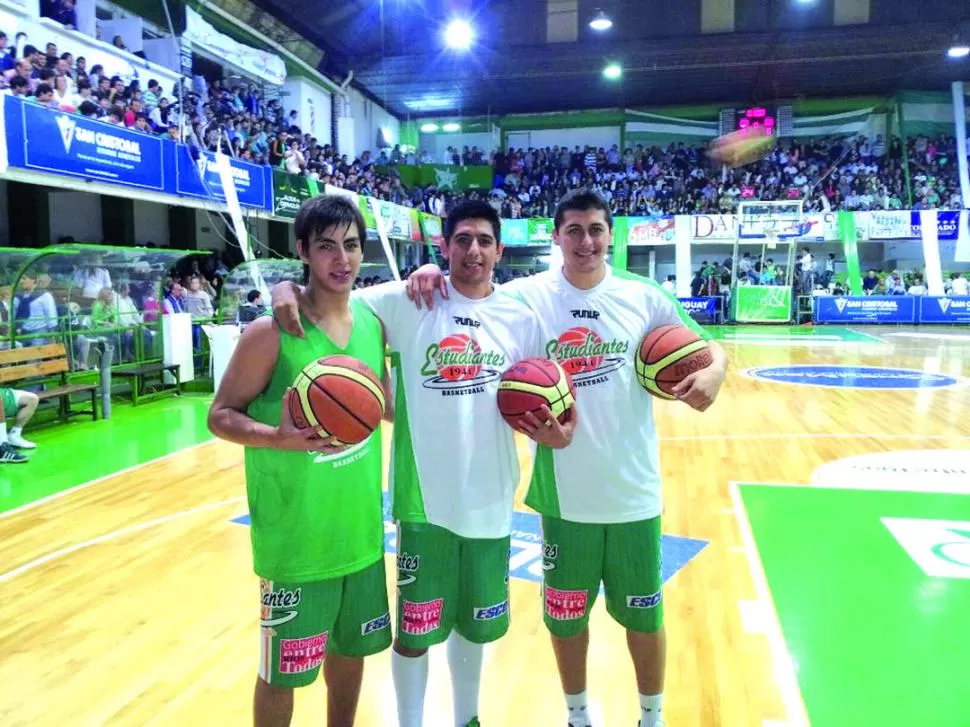 TODOS PARA EL EQUIPO. Orresta, Gamboa y Osores, pilares de Tucumán. 