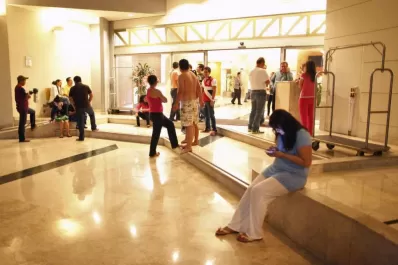 Un sismo en México provoca aludes, desalojos y daños leves