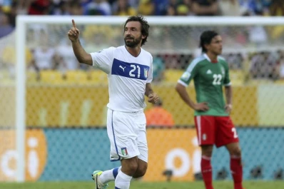 Pirlo festejó su partido 100 con un triunfo y un golazo