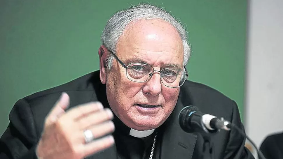 POSTURA. Monseñor José María Arancedo se opone a que los embriones se usen para fines comerciales, industriales o de experimentación. FOTO TOMADA DE CLARIN.COM