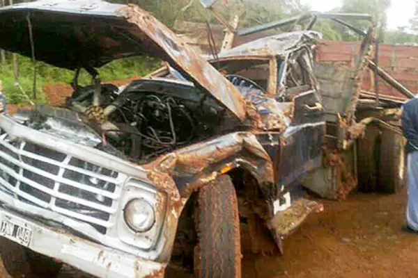 Cinco muertos y 18 heridos por el vuelco de un camión en Misiones