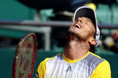 Ninguno hace pie en el césped