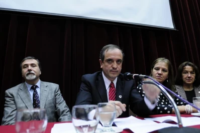 Contadores sugieren bajar la carga fiscal