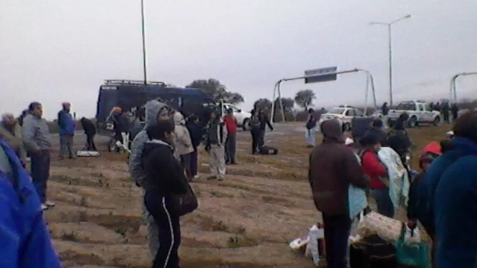 TOMA. Los terrenos son fiscales, según los medios salteños. FOTO TOMADA DE ELINTRANSIGENTE.COM