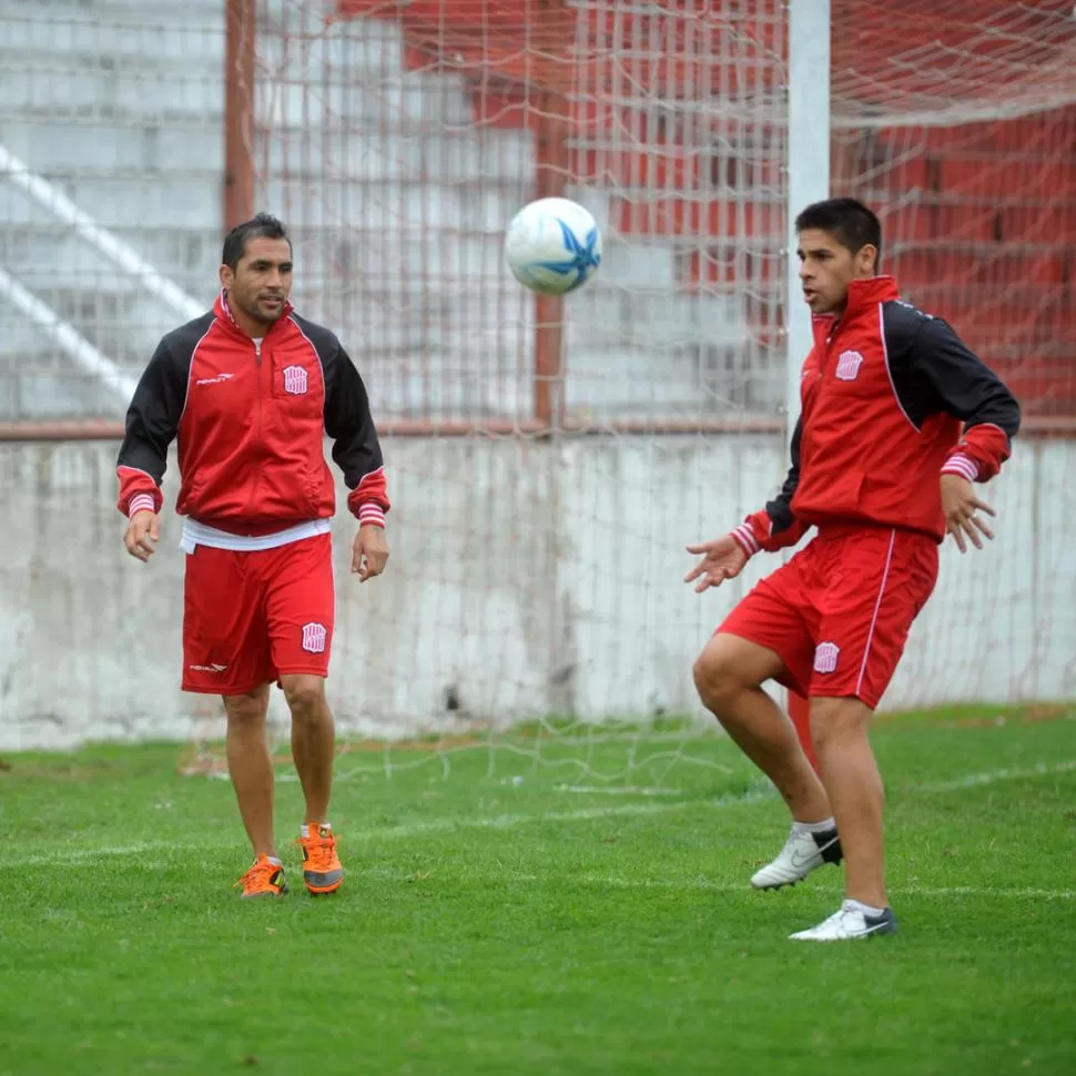 CONFIADOS. Ibañez y González considera que el partido de mañana será complicado, pero le sobra fe para lograr el triunfo. LA GACETA / FOTO DE DIEGO ARAOZ