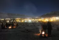 El sol desplegó sus alas tras una larga noche de ritos