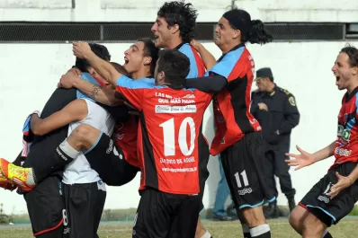 Brown de Adrogué ascendió y jugará con Atlético e Independiente