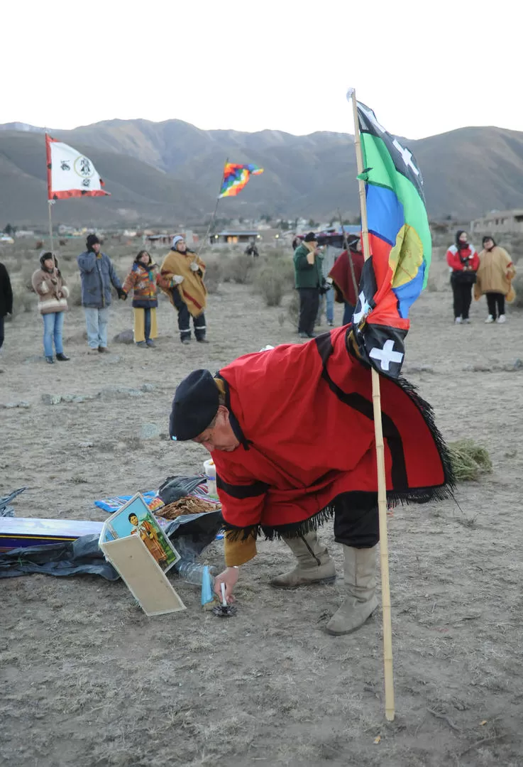 SANTO ABORIGEN. La imagen de Namuncurá, presente en los rituales. 