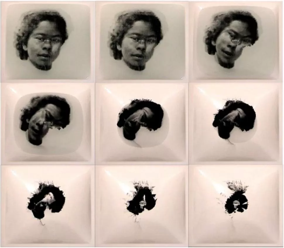 GENIALIDAD COLOMBIANA. Dos obras de Oscar Muñoz. Arriba,  