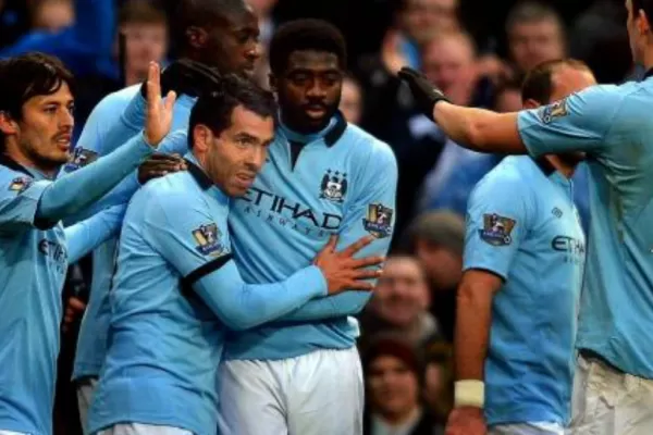 Dirigentes de la Juventus viajan a Inglaterra para negociar por Tevez