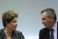 La oposición dice que Rousseff quiere distraer a las calles