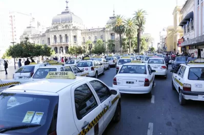 Piden que haya menos taxis en las calles, para recaudar más el pedido de los choferes y propietarios