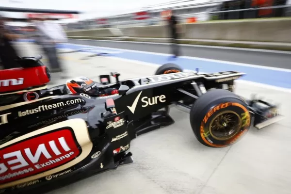 Red Bull busca piloto