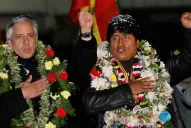 Evo Morales llegó a Bolivia y la Unasur se reúne hoy