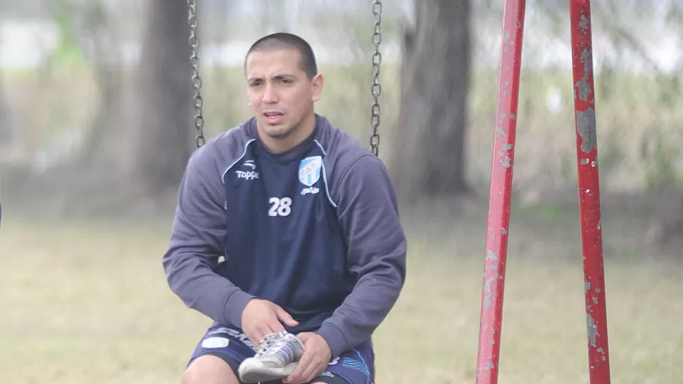 INCREÍBLE. El ex Aldosivi se lesionó la mano. LA GACETA 