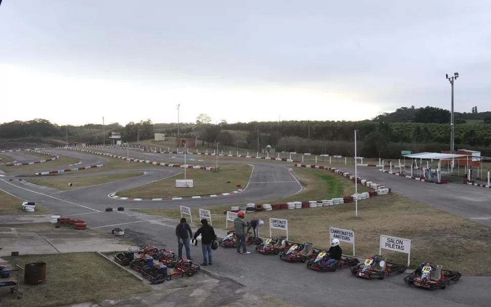 PONE EL PIE EN EL ACELERADOR. El kartódromo internacional de El Timbó tiene una extensión de 460 metros con varios circuitos alternativos. LA GACETA / FOTOS DE HECTOR PERALTA