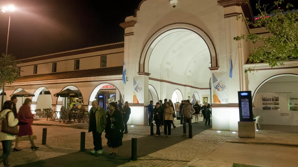 PARA LA FAMILIA. Se puede visitar ArteAbasto en el Hotel Hilton. LA GACETA