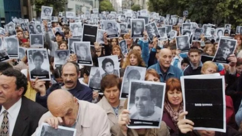 ATENTADO SIN RESOLVER. “19 años, la herida sigue abierta” es el lema del homenaje de este año. FOTO TOMADA DE SORADIGITAL.COM