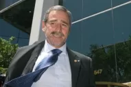 Jaime habló con su abogado pero continuará como prófugo