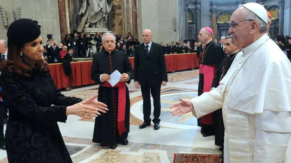 JUNTOS. En el Vaticano, Cristina y Francisco. TÉLAM