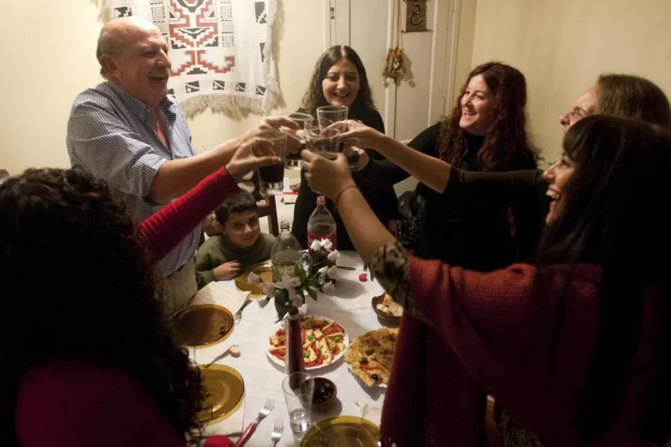 REUNIÓN MENSUAL. El miércoles festejaron el Día del Amigo. LA GACETA / FOTO DE INES QUINTEROS ORIO 