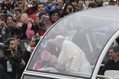 El Papa, fuera  de protocolo