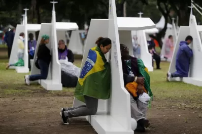 Río explota de gente y el corazón de los fieles estalla de fe