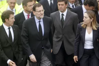 Rajoy anunció tres días de luto por el descarrilamento del tren