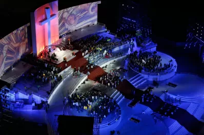 Espectacular recepción al Papa en Copacabana