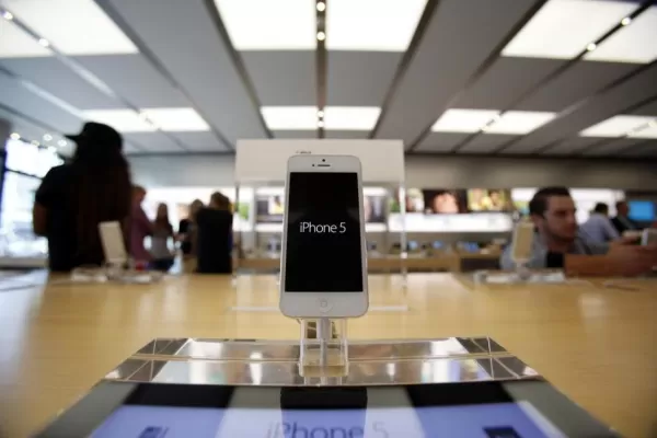 El iPhone eleva las ganancias de Apple más de lo esperado