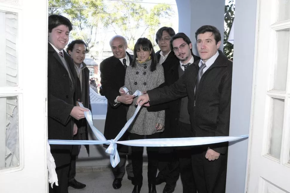 ACTO CAMPORISTA. Mabel Carrizo, precandidata a diputada por el alperovichismo, participó de la inauguración de una oficina del PAMI en Tafí Viejo. LA GACETA / FOTO DE ANALíA JARAMILLO